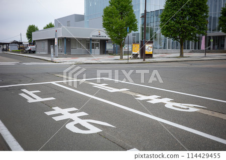 Scenery around Shinjo Station (Shinjo City, Yamagata Prefecture) Scenery around Shinjo Station (Shinjo City, Yamagata Prefecture) 114429455