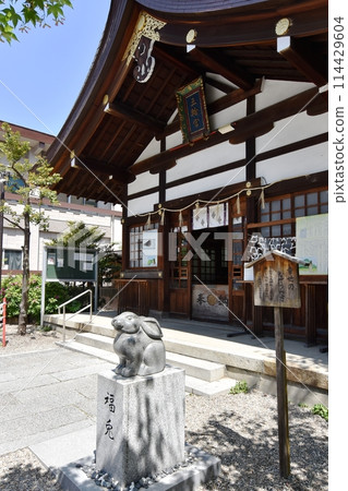 三輪神社副土及參拜殿 三輪神社副土及參拜殿 114429604