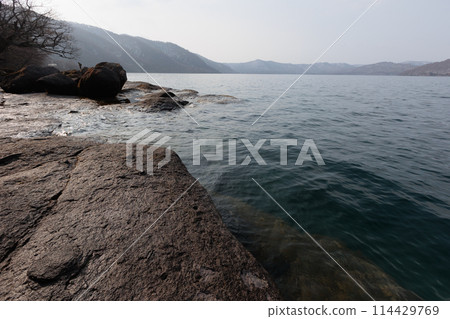 Lake Towada in spring (Nenokuchi) Lake Towada in spring (Nenokuchi) 114429769