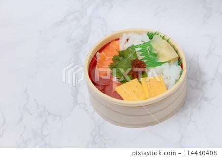 Seafood, sashimi, toppings, seafood, seafood bowl, Japanese food, cuisine, bowls, sushi, salmon, tuna, 114430408