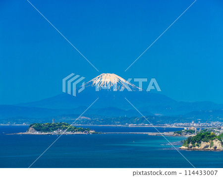 富士山和湘南海岸的春天景色 富士山和湘南海岸的春天景色 114433007