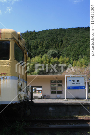 Kiha 58 保存在廢棄火車站的車輛 114433304