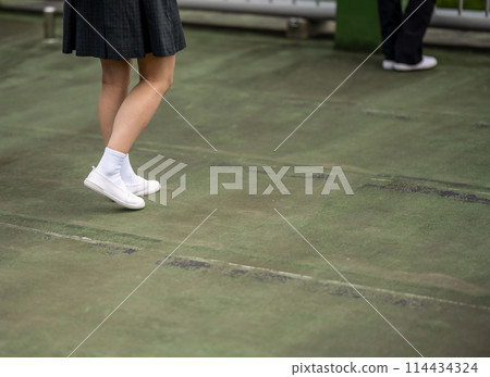 Wait for me on the rooftop. Wait for me on the rooftop. 114434324