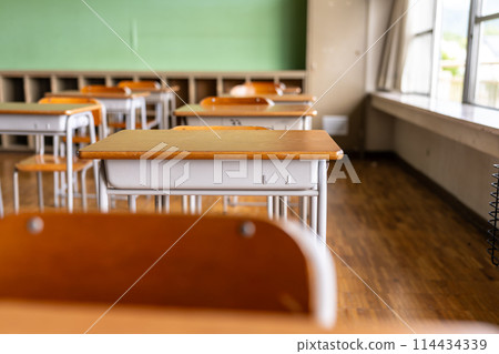 A classroom with no one 114434339