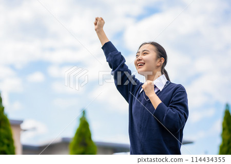 活躍的高中生 114434355