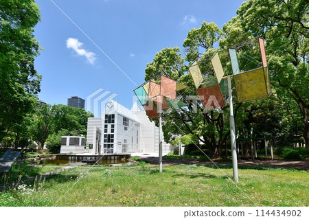 名古屋市美術館 114434902