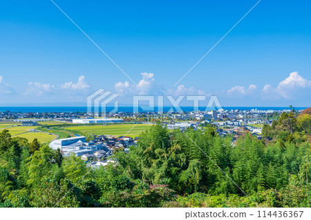 北陸高速公路 - 從有磯會服務區看到的魚津街景和日本海 北陸高速公路 - 從有磯會服務區看到的魚津街景和日本海 114436367