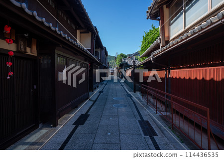 A photo of Sanchomachi, a historic street in Obama City, Fukui Prefecture. A photo of Sanchomachi, a historic street in Obama City, Fukui Prefecture. 114436535