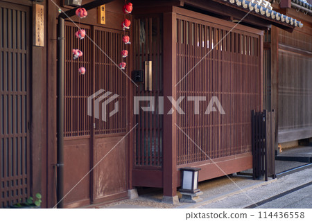福井縣小浜市桑町町的歷史街景照片。 福井縣小浜市桑町町的歷史街景照片。 114436558