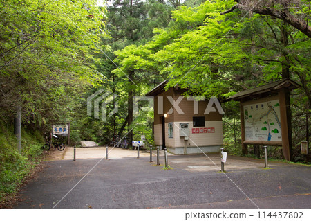 築岩峽登山口（愛知縣新城市） 114437802