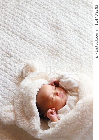 Valuable time spent with newborns at the obstetrics and gynecology department 114438283