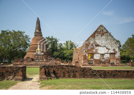 THAILAND AYUTTHAYA WAT WORACHETTHARAM THAILAND AYUTTHAYA WAT WORACHETTHARAM 114438959
