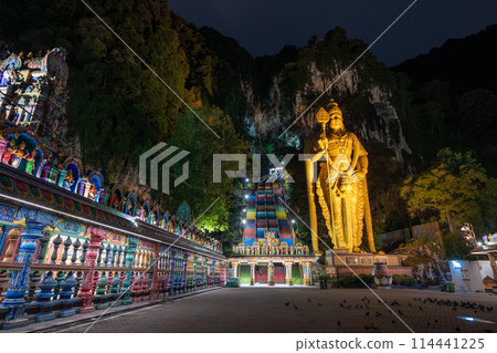 馬來西亞 吉隆坡 黑風洞 夜間照明 114441225