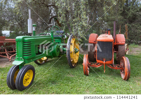 Old wheeled tractor restored 114441241
