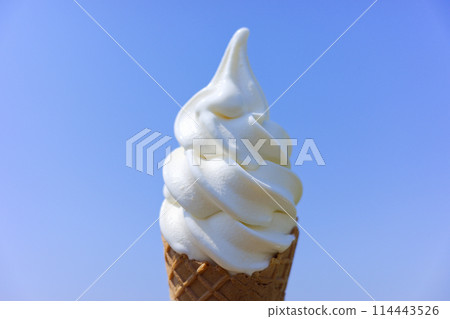 Soft cream  114443526