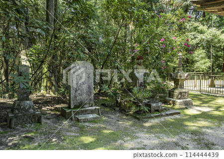 岡山縣三崎町本山寺、寶鏡院寶塔 114444439