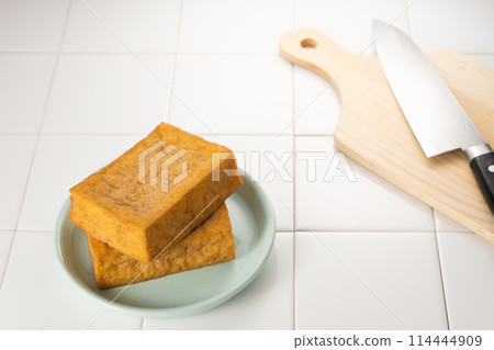 今天我該用廚房裡的炸豆腐做什麼點心呢？ 114444909