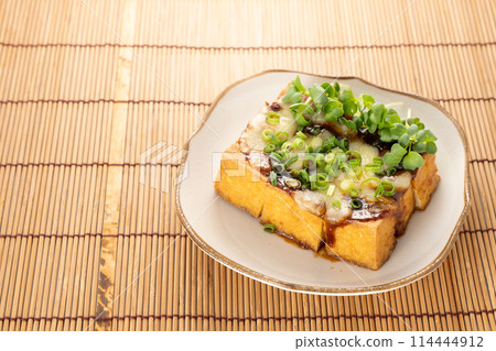 Simple fried tofu with miso and cheese - so tasty! 114444912