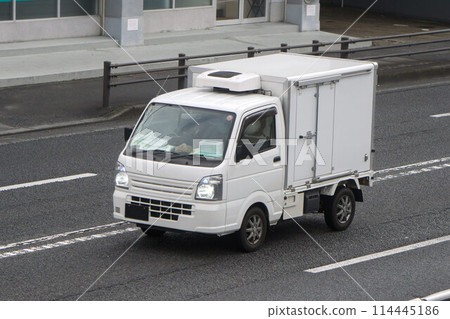 light truck 114445186