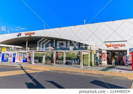 Ebina Service Area on the Tomei Expressway in Kanagawa Prefecture 114446054