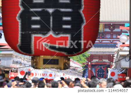 雷門的大燈籠,淺草寺的大燈籠,淺草的象徵,東京的旅遊勝地 雷門的大燈籠,淺草寺的大燈籠,淺草的象徵,東京的旅遊勝地 114454057