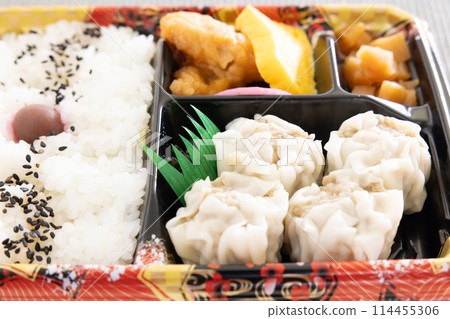 Delicious grilled lunch Delicious grilled lunch 114455306