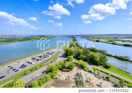 從海津市木曾三河公園展望塔看到的景色（長島方向） 114455682