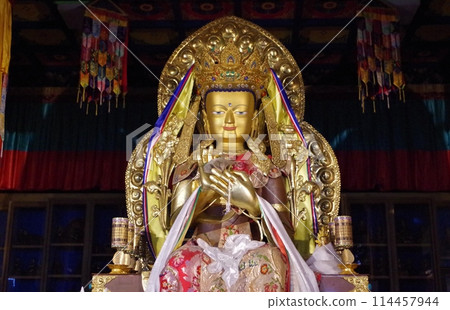 Miyajima Daisho-in Temple: Maitreya Hall of Tibetan Esoteric Buddhism in the Kannon Hall 114457944