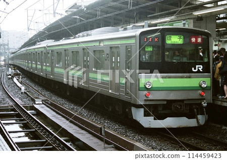 JR East Yokohama Line 205 series 114459423