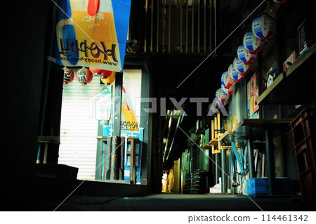 有樂町娛樂區的寧靜 有樂町娛樂區的寧靜 114461342