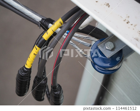 精心製作的電源線 精心製作的電源線 114461512