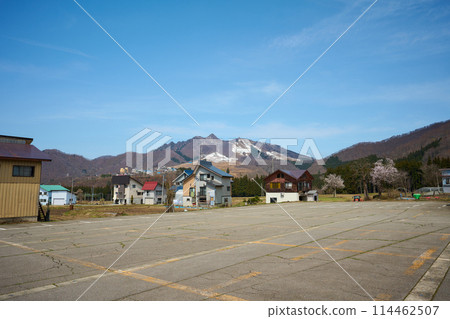 Iwahara Ski Resort and Mt. Iiji can be seen in the distance 114462507