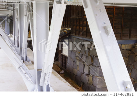 Kumamoto Castle's Uto Tower being dismantled after damage caused by the Kumamoto earthquake 114462981