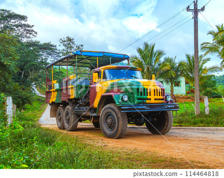 Tour of the mountains of Cuba 114464818