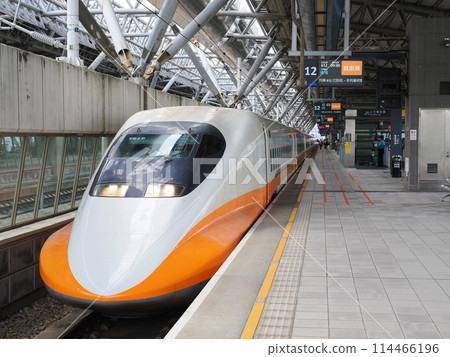 台中站的台灣高鐵700T型 114466196