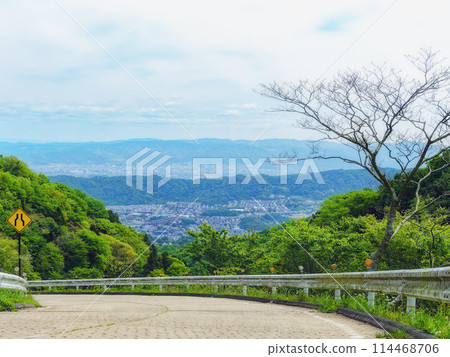 [奈良縣生駒市/厚越奈良高速公路]從黑暗通道（奈良側）看到的奈良街景 114468706