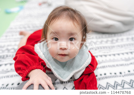 6 month old baby girl 6 month old baby girl 114478768