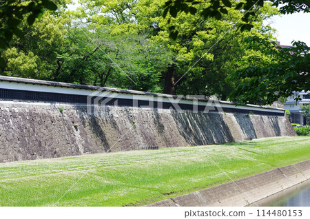 Kumamoto castle's long fence Kumamoto castle's long fence 114480153