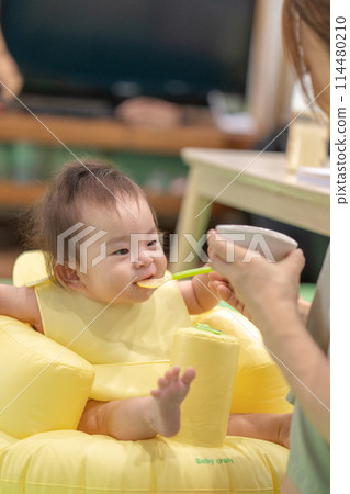 Baby food 114480210
