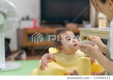 Baby food 114480212