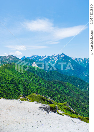 Climbing Mt. Tsubakuro in summer (Mt. Tsubakuro to Mt. Kitatsubakuro: Overlooking Mt. Daitenjo, the Hotaka mountain range, Mt. Yari, and Mt. Kasa) Climbing Mt. Tsubakuro in summer (Mt. Tsubakuro to Mt. Kitatsubakuro: Overlooking Mt. Daitenjo, the Hotaka mountain range, Mt. Yari, and Mt. Kasa) 114481880