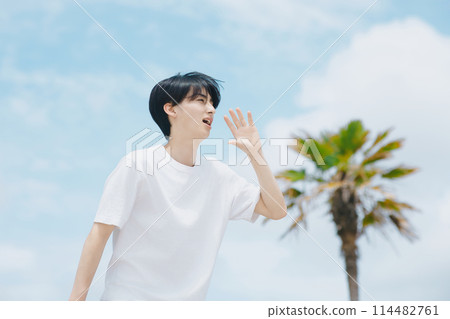 Fresh young man in summer 114482761