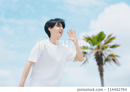 Fresh young man in summer 114482764