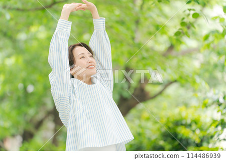 一位女性刷新自己的新紀錄 一位女性刷新自己的新紀錄 114486939