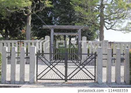 京都三條天皇北山陵 京都三條天皇北山陵 114488359