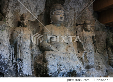 National Treasure Usuki Stone Buddhas, Hoki Stone Buddhas Group 2, First Niche "Amida Triad" National Treasure Usuki Stone Buddhas, Hoki Stone Buddhas Group 2, First Niche "Amida Triad" 114488538