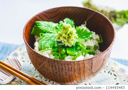 Fresh wasabi rice bowl 114493465