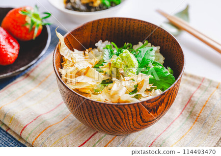 Fresh wasabi rice bowl Fresh wasabi rice bowl 114493470