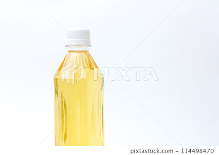 Drinking water, drinks, white background, brown, PET bottles, drinks, drinks, hydration, hydration, beverages 114498470