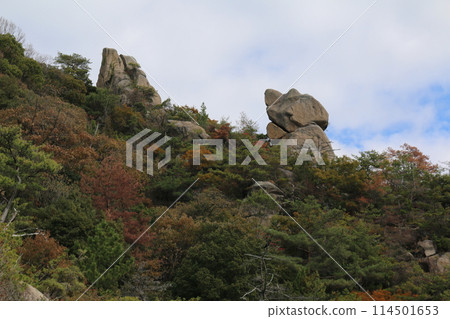 Megaliths on the Setouchi Islands 114501653